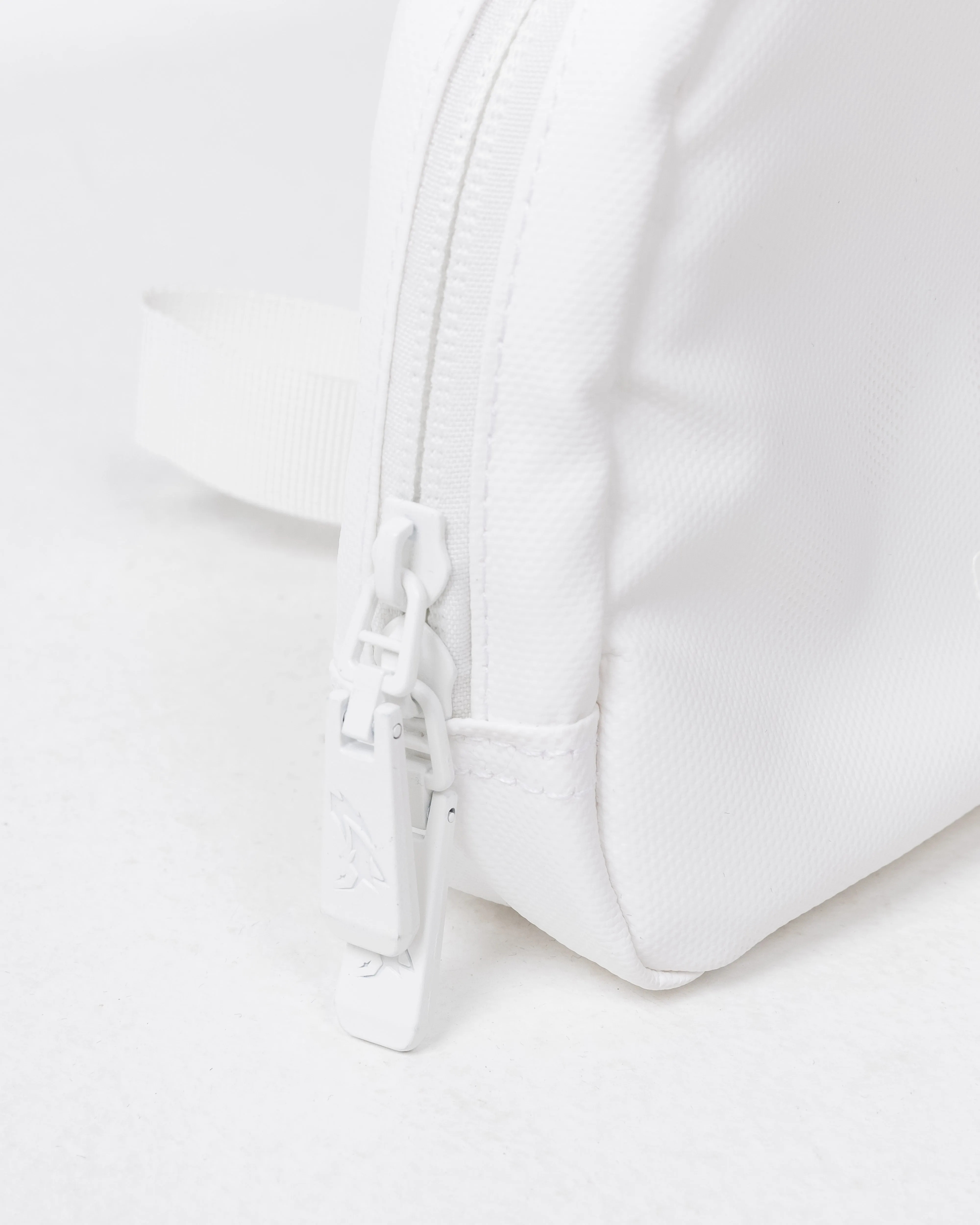 Alphalete Core Crossbody - White