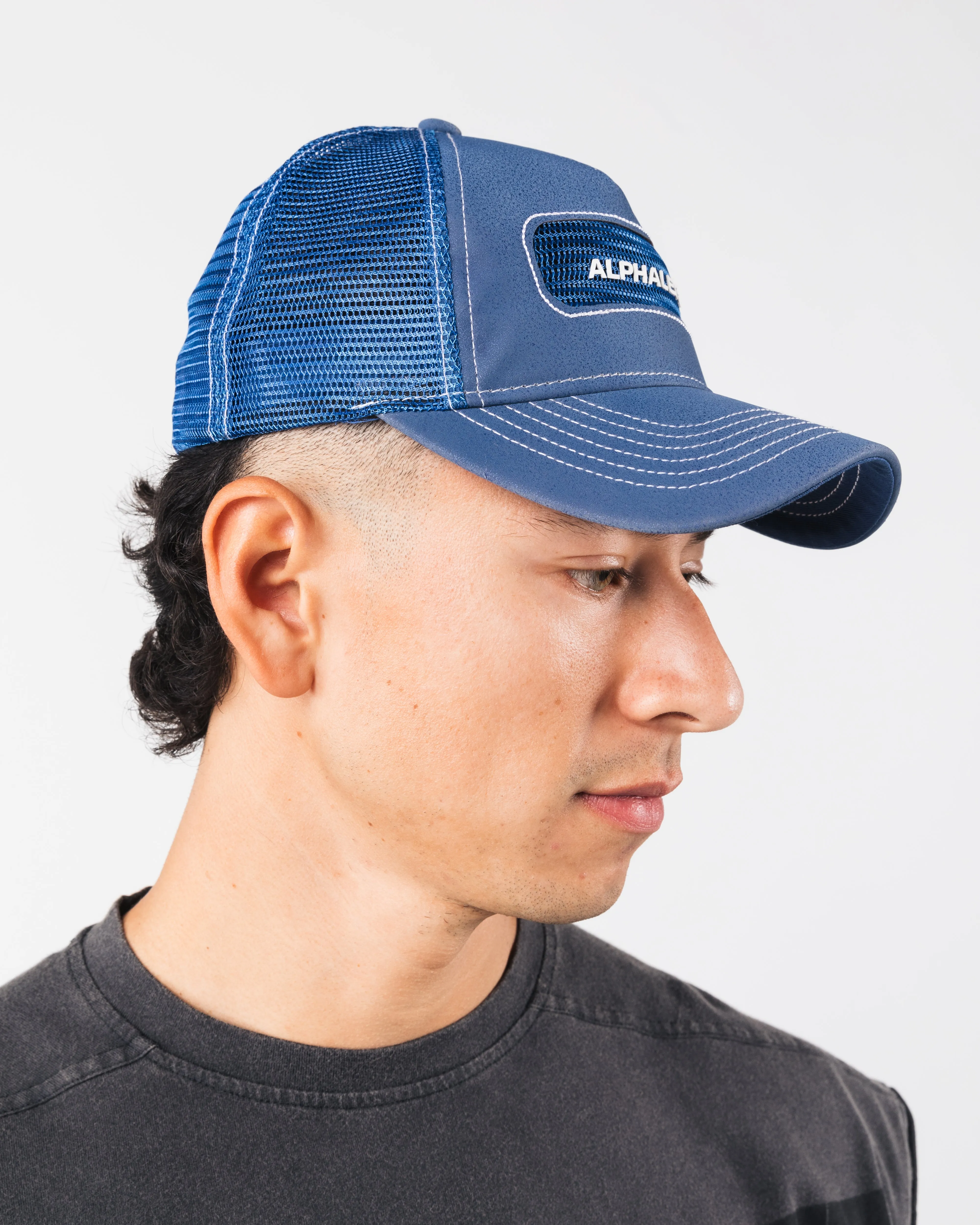 Alphalete Core Trucker Hat - Varsity Blue