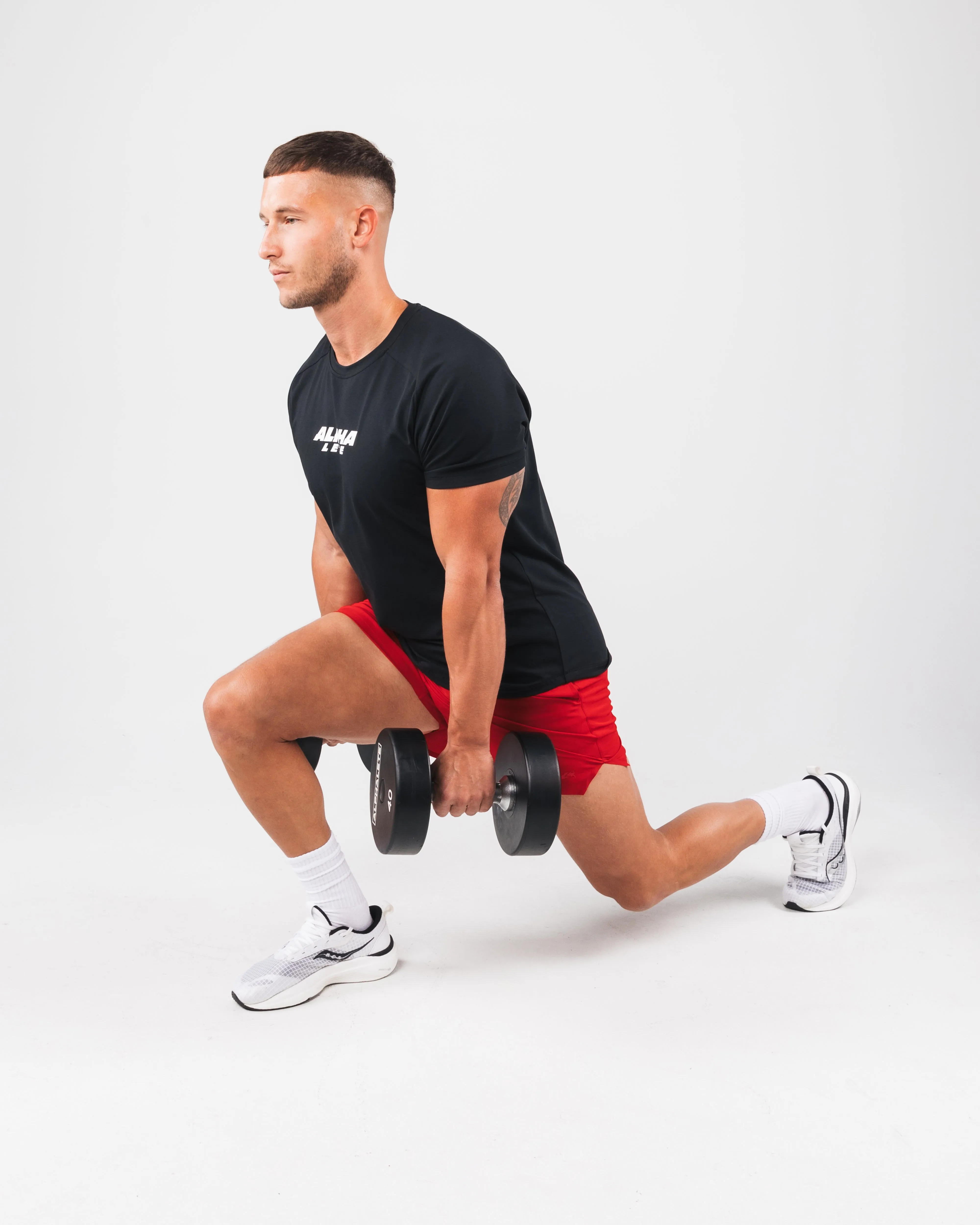 Alphalete Strike Short - Carmine