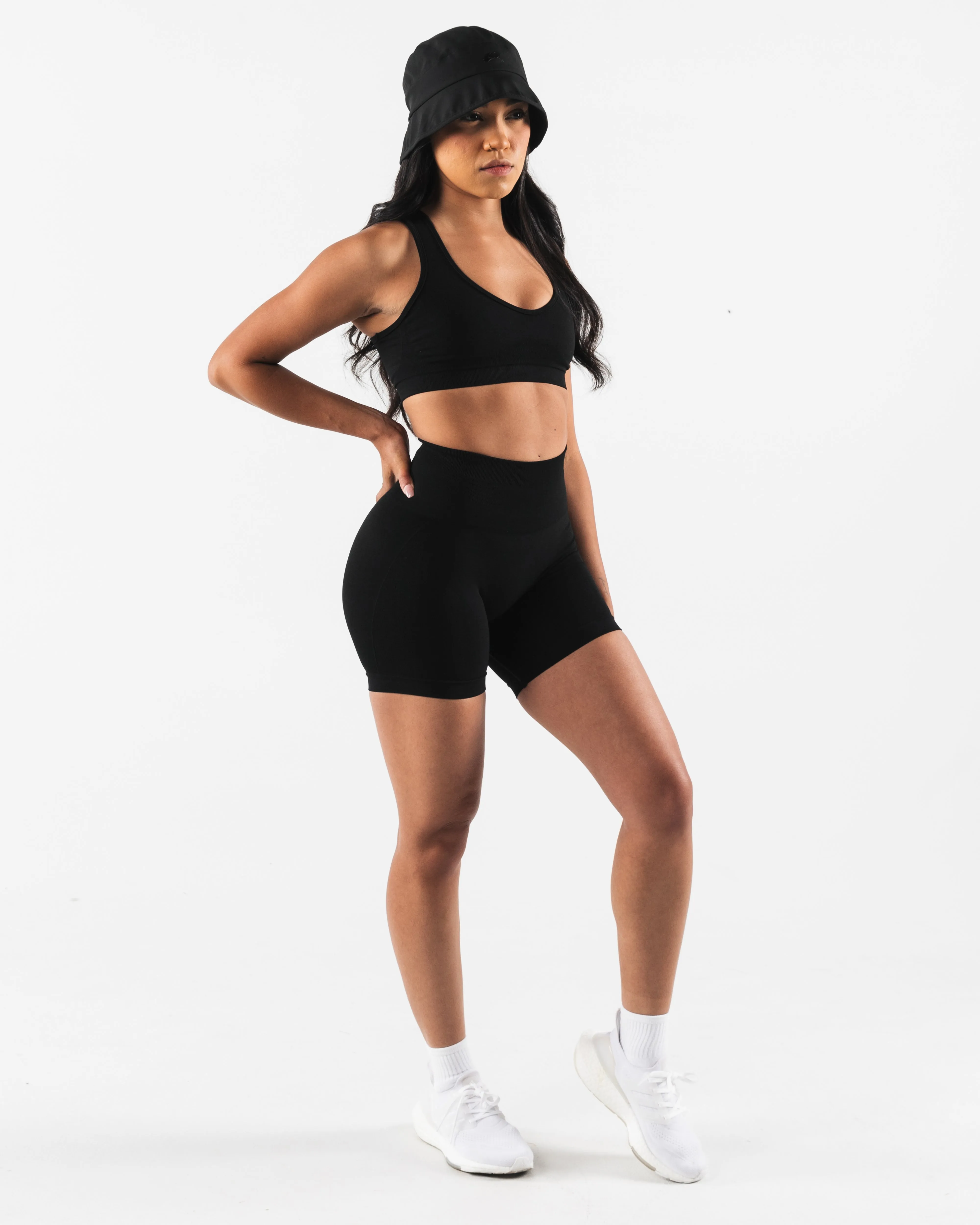 Alphalete Technical Bucket Hat - Blackout