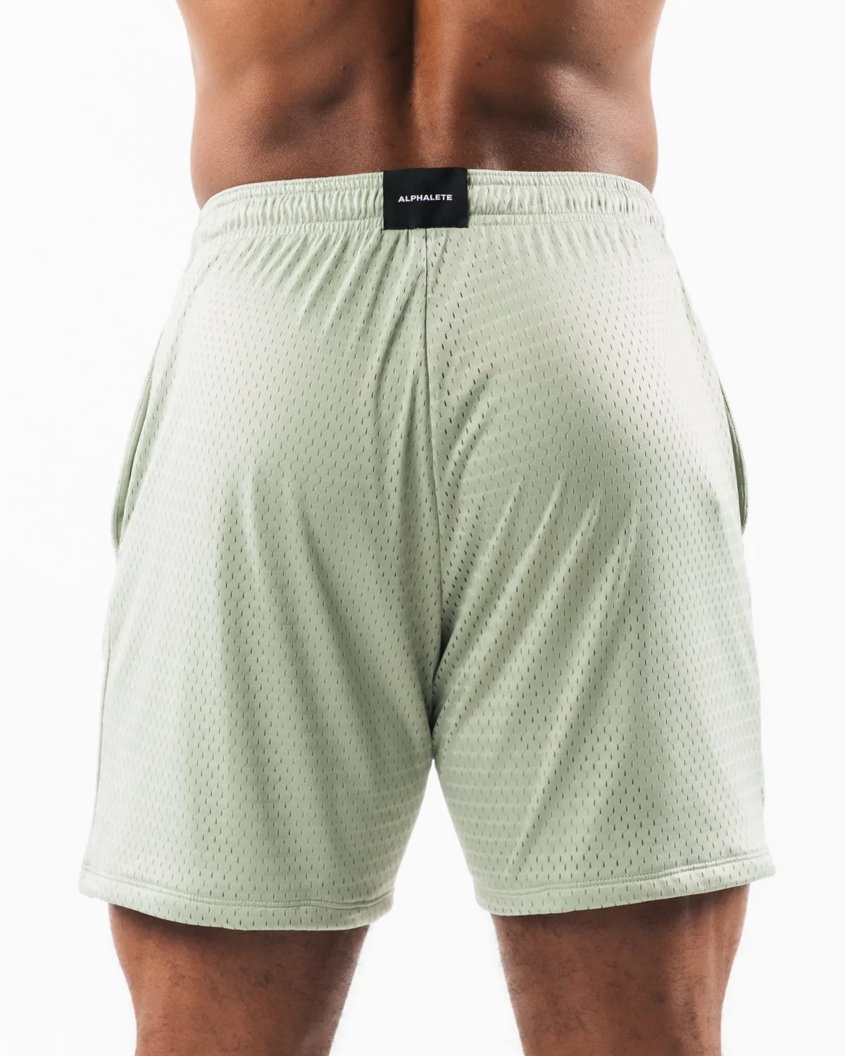 Alphalete Wolf Head Mesh Short 6" - Sage