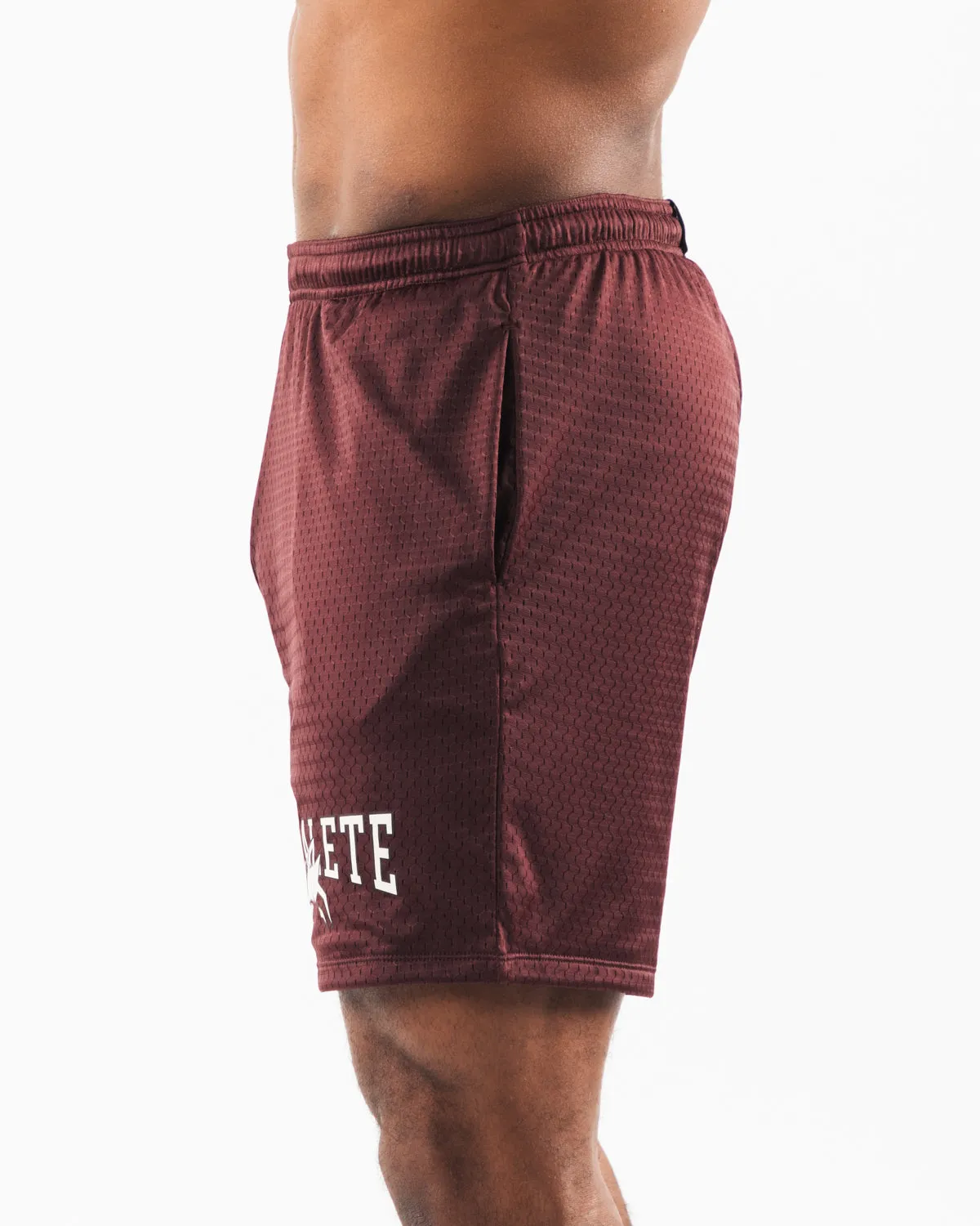 Alphalete Wolf Head Mesh Short 6" - Sangria