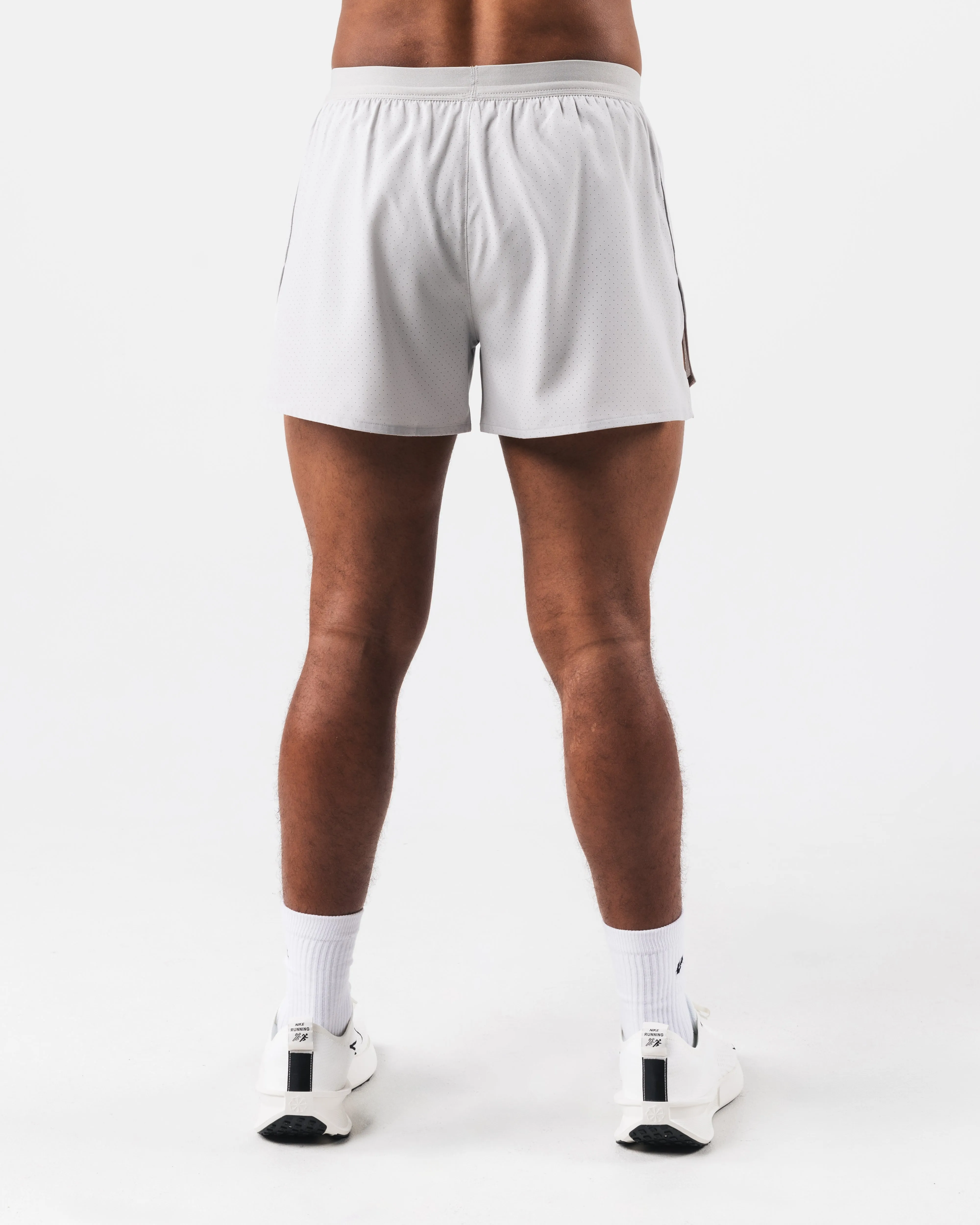 Alphalete Zero Classic Short - Light Grey