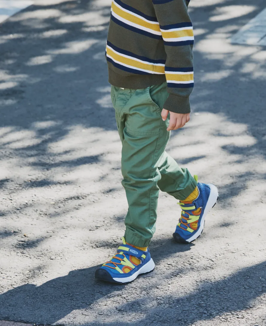 Keen Big Kids' Motozoa Sandal  |  Vintage Indigo/Scarlet Ibis