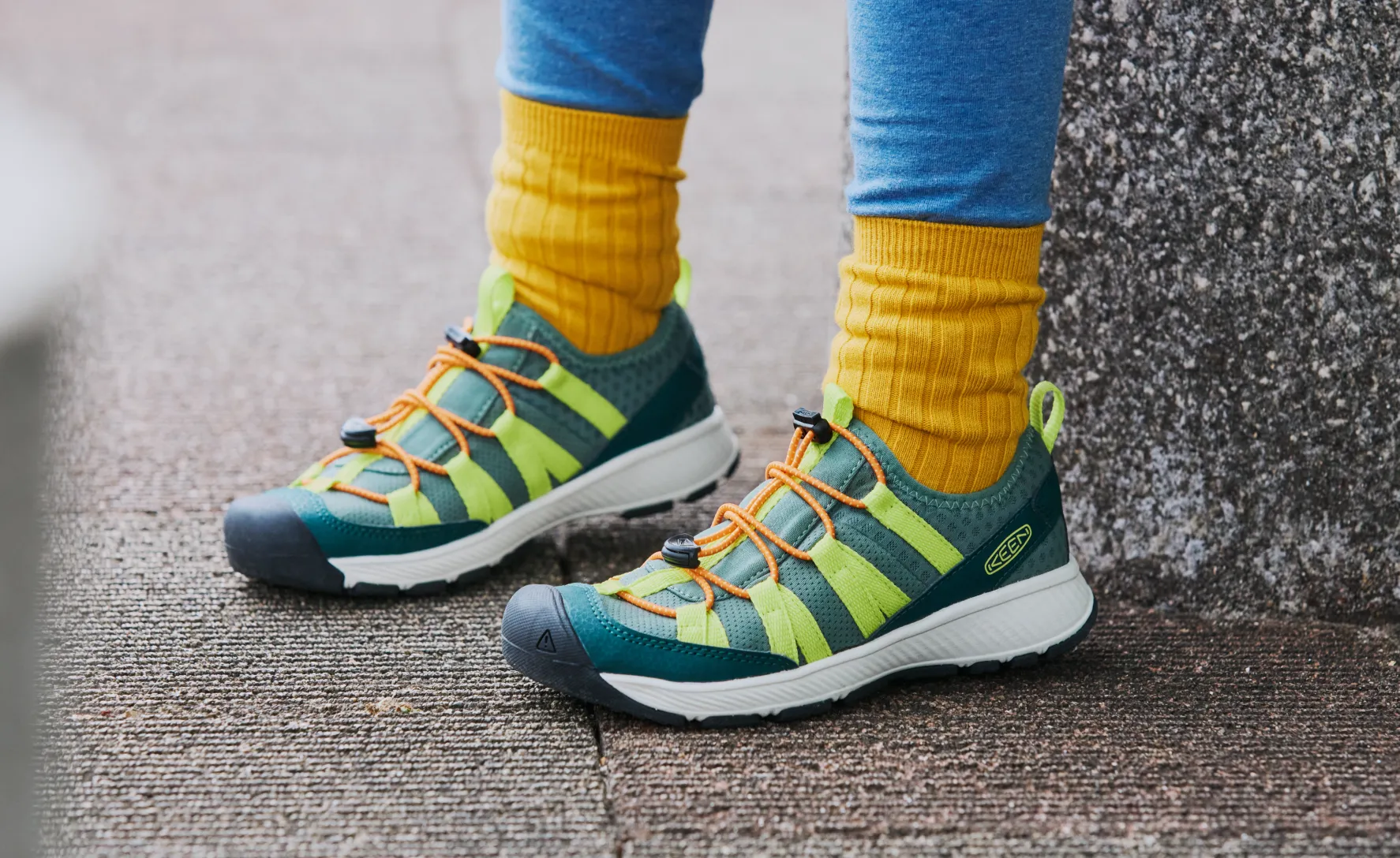 Keen Big Kids' Motozoa Sneaker  |  Jazzy/Evening Primrose