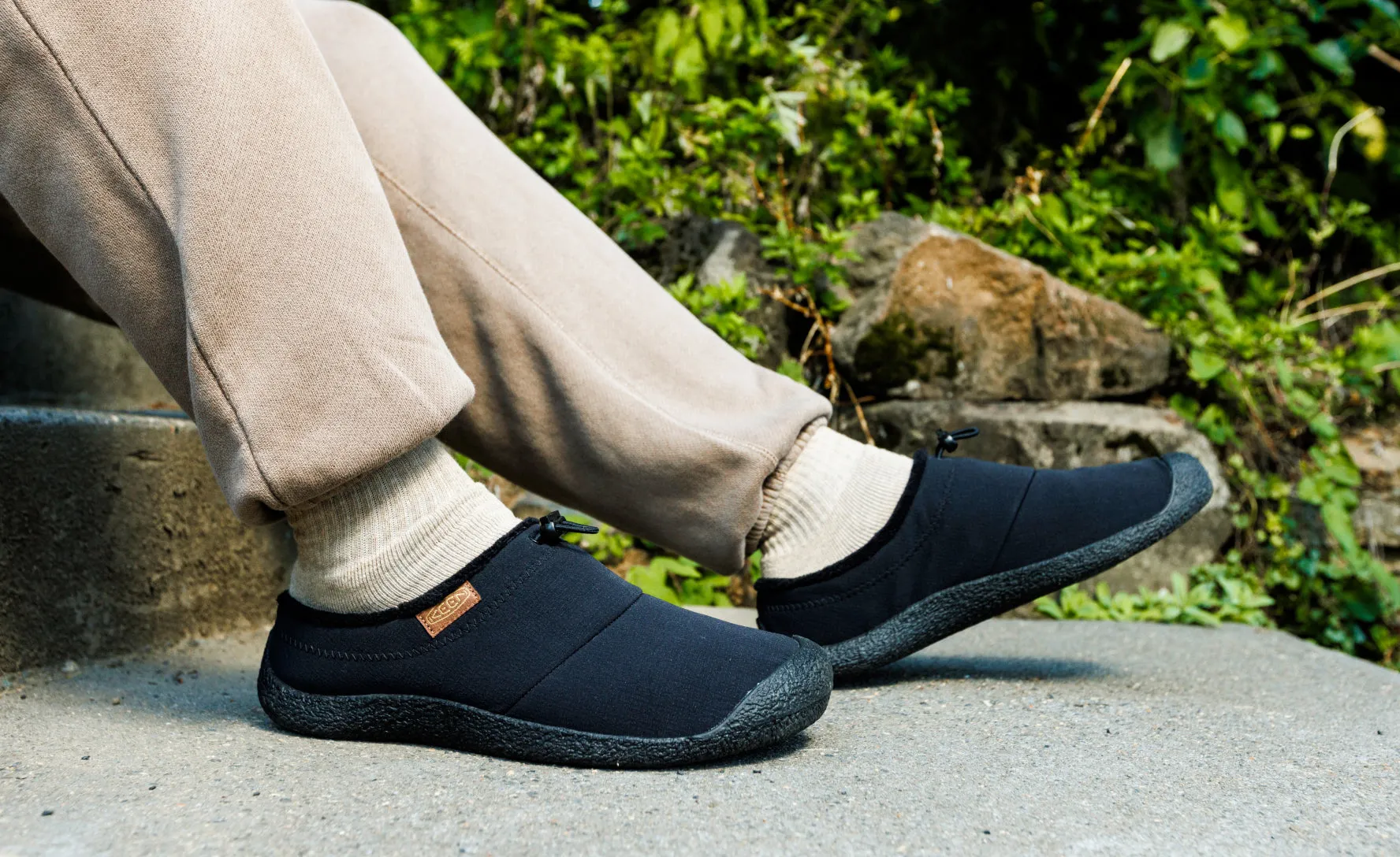 Keen Men's Howser III Slide  |  Black/Black Recycled