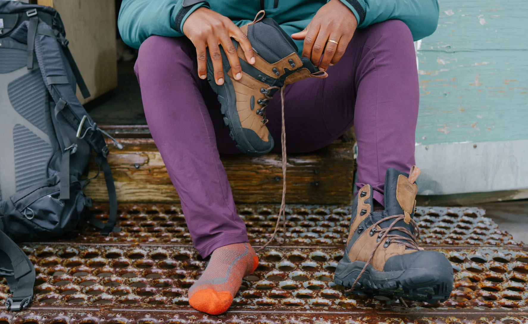 Keen Men's Revel IV Polar Waterproof Boot  |  Dark Earth/Caramel Cafe