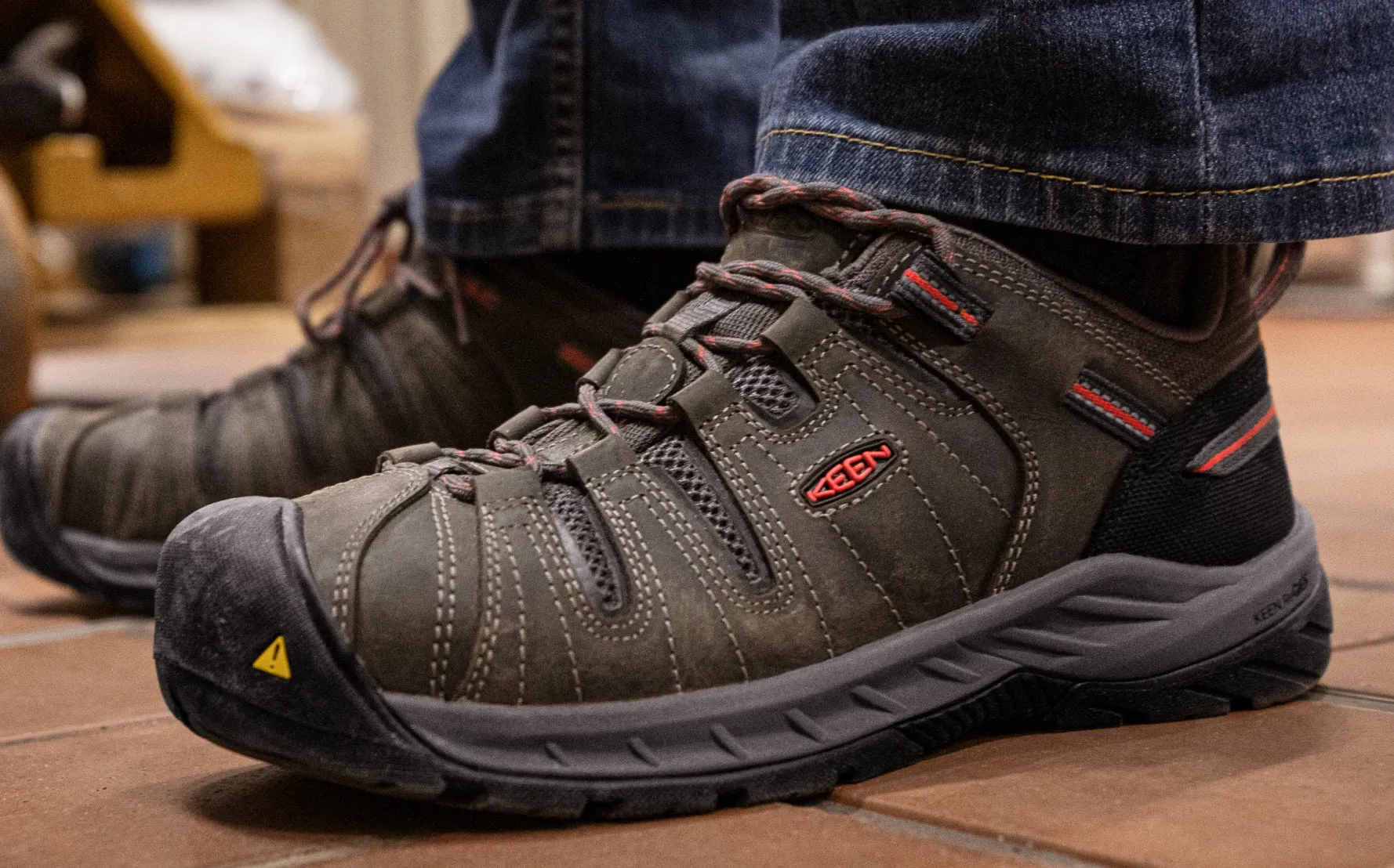 Keen Women's Flint II (Steel Toe)  |  Magnet/Rose