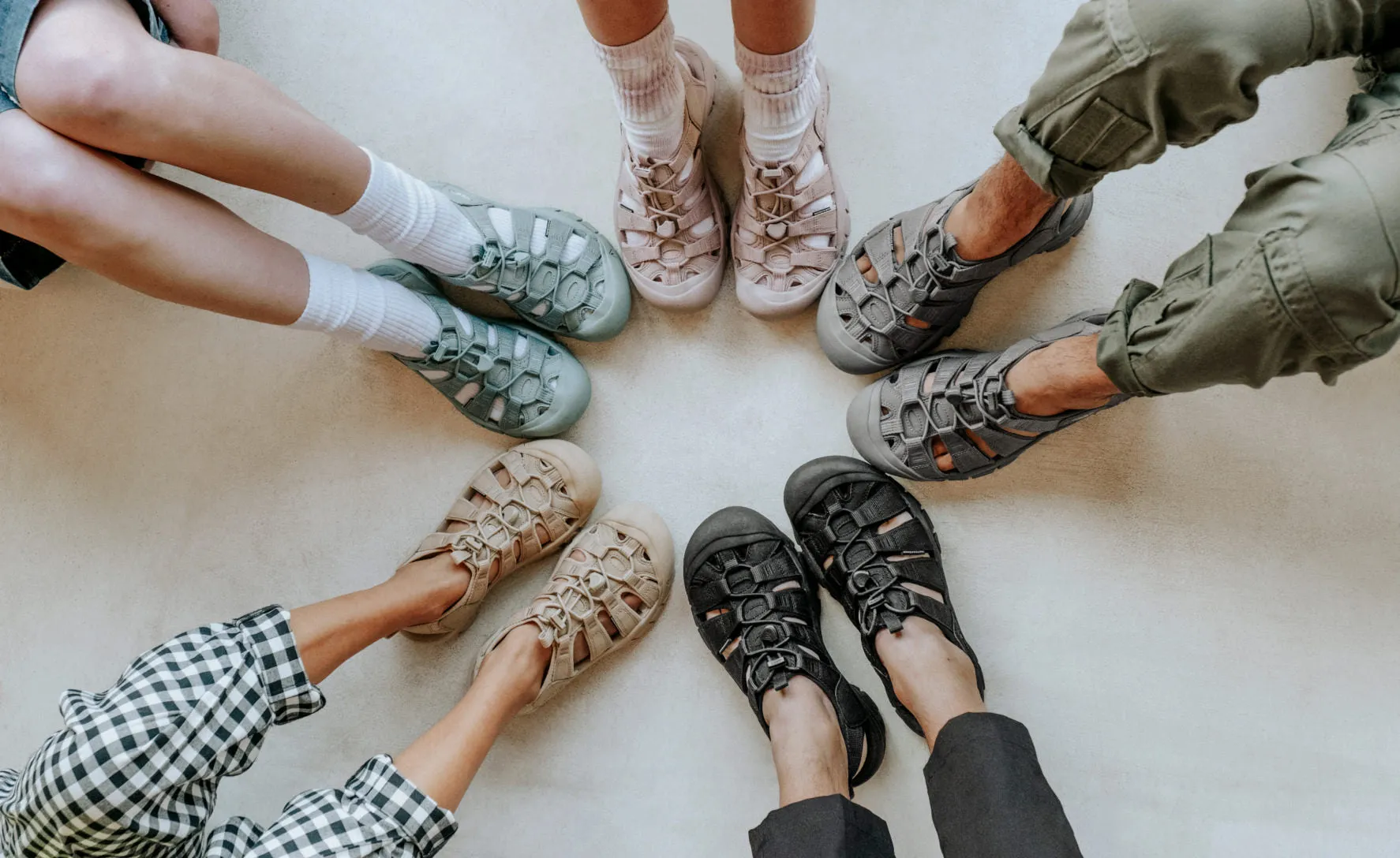 Keen Women's Newport H2  |  Monochrome/Fawn