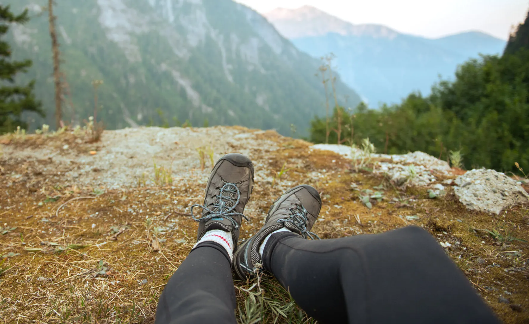 Keen Women's Targhee III Waterproof  |  Weiss/Boysenberry