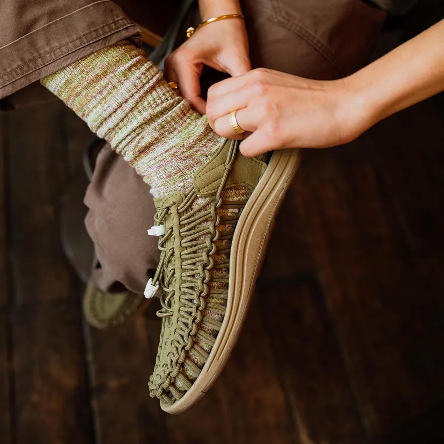 Keen Women's UNEEK Sneaker  |  Martini Olive/Safari