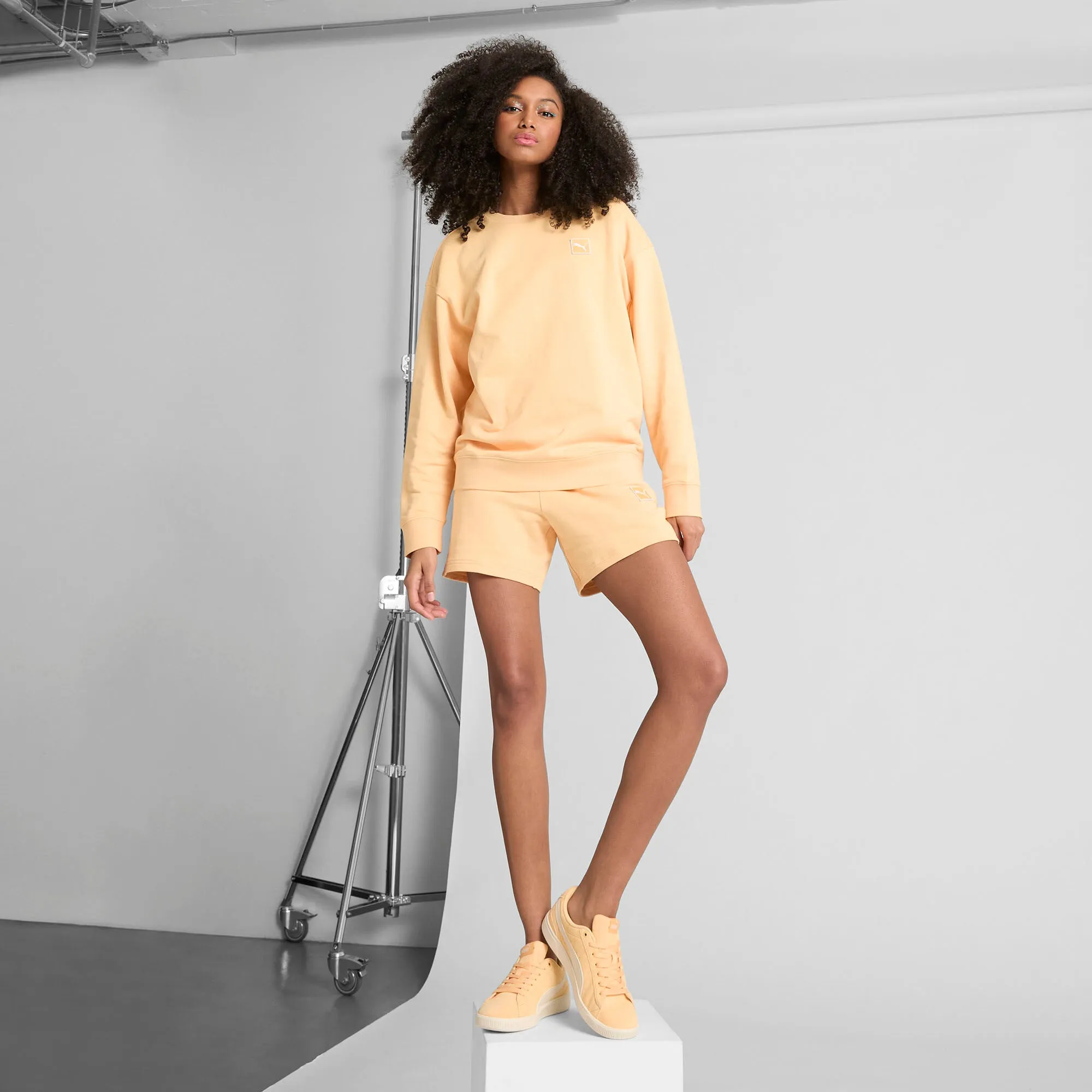 Reformation PUMA Women's ESS ELEVATED Comfort Crew Women